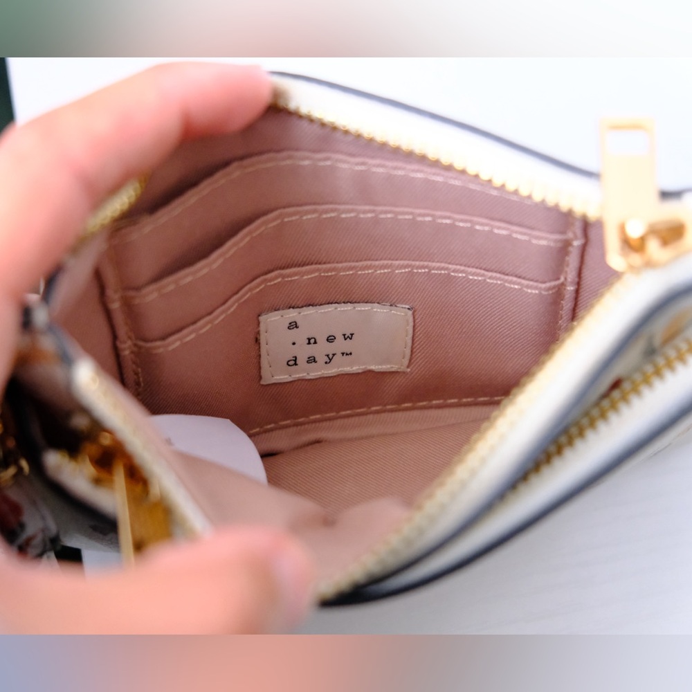 Multicolor Wristlet - Picture 4 of 4